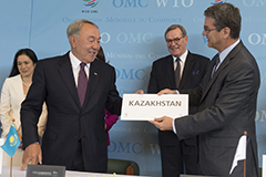 В одной лодке... Какие опасности для России таит вступление Казахстана в ВТО