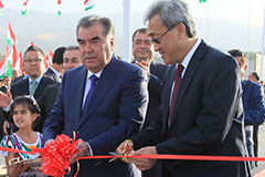 Таджикистан и «пожизненный» Рахмон: что скрывает восточная лесть...  Не пойдет ли история по кругу?