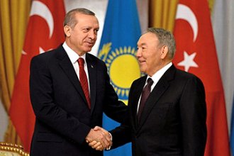 Назарбаев пообещал Эрдогану проверить все казахско-турецкие лицеи на предмет их связи с проповедником Гюленом