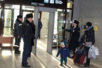 В Казахстане усиливают защиту аэропортов и вокзалов