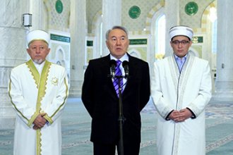 Назарбаев: ставить свою нацию выше остальных - самый большой грех