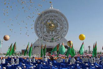 В Туркмении трое граждан умерли, ожидая приезда президента на торжества