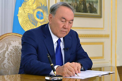 Назарбаев подписал новый закон о СМИ