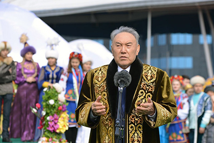 Зачем в Казахстане президент вновь обратился к истории?