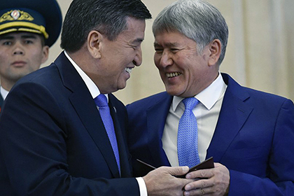 Атамбаев призвал Жээнбекова покаяться. В Киргизии отметили годовщину апрельской революции