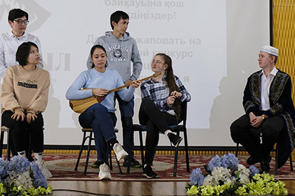 «Народу отдал я любовь»... День родного языка в Алма-Ате