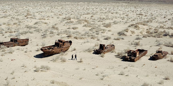 Арал: ржавые корабли останутся в мертвой пустыне, если каждый сам за себя