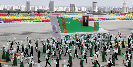 Мифы и легенды Бердымухамедова: Туркмения отметила 30 лет независимости