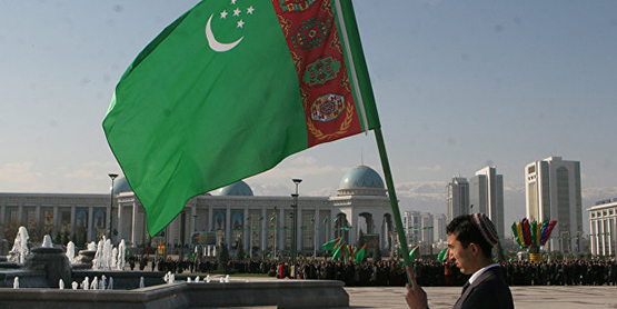 Туркмении хочется невинность соблюсти и капитал приобрести