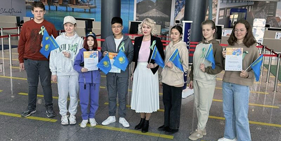 Поездка школьников в Артек взбесила казахских нацпатов