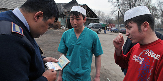 Мигранты из Центральной Азии: преступники, жертвы и экономический рычаг