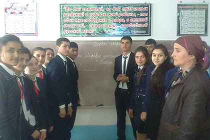 В Таджикистане ждут от России 300 учителей и пять новых школ