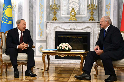 Евразийская «двойка»: как развиваются отношения Казахстана и Белоруссии
