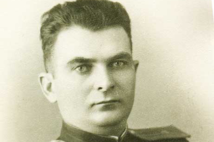 Фото: Гвардии капитан, Герой Советского Союза Григорий Григорьевич Галуза