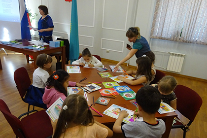 Стихотворный праздник. В Генконсульстве России в Алма-Ате отметили День защиты детей