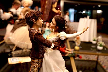 Застывший танец. Выставка, посвящённая 200-летию русского балета в Алма-Ате