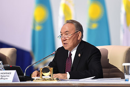 Назарбаев нашел деньги на социалку. Глава Казахстана обеспечил благоприятный фон для будущих выборов