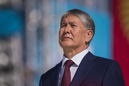 Алмазбека Атамбаева хотят отдать под суд.  Бывший глава Киргизии объявил о возвращении в политику