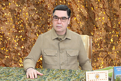 Золотая бутафория. Туркмения: сверху шик, а снизу – пшик
