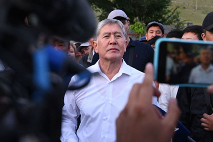 Огласите весь список, пожалуйста. Алмазбек Атамбаев запутался в сетях киргизского правосудия. Как и его обвинители