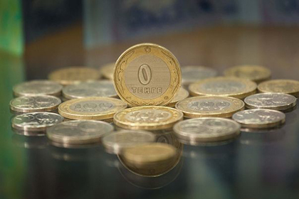 Один тиын до рекорда. Национальная валюта Казахстана продолжает слабеть. Стоит ли ждать выздоровления тенге?