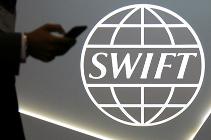 «Закат SWIFT»: БРИКС перешел в наступление на финансовую гегемонию США