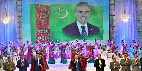 Туркменистан: полцарства за коня… и ассоциацию коневодства