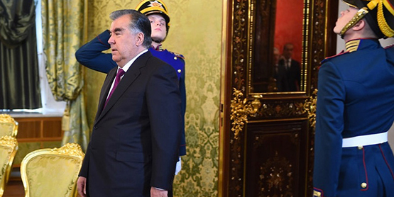 Рахмон едет договариваться с Москвой о монархии в Таджикистане