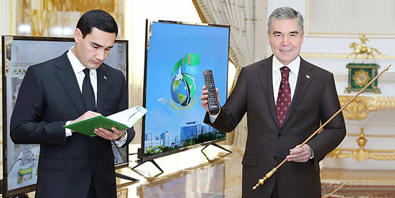 Туркменистаном будут управлять отец и сын